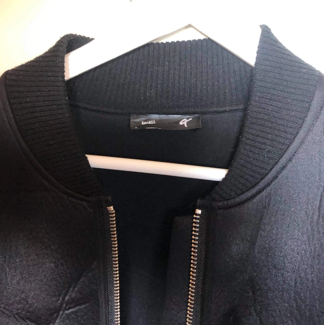 Svart jacka  - 91
