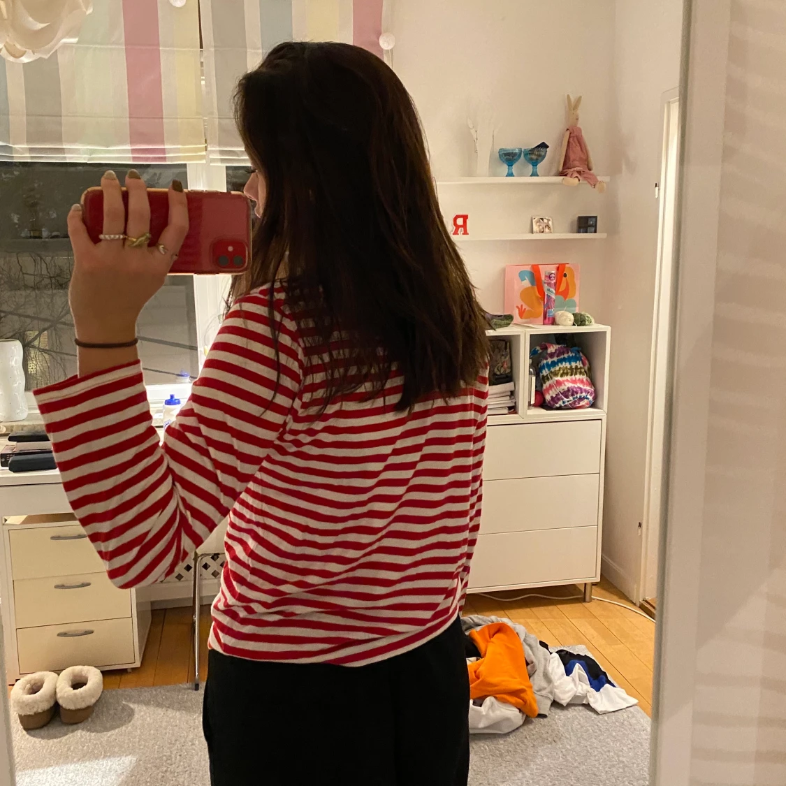  Randig vit/röd tröja - 90