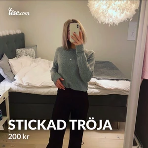 Stickad Tröja  - Knappt använd! 🥰 pris kan diskuteras 