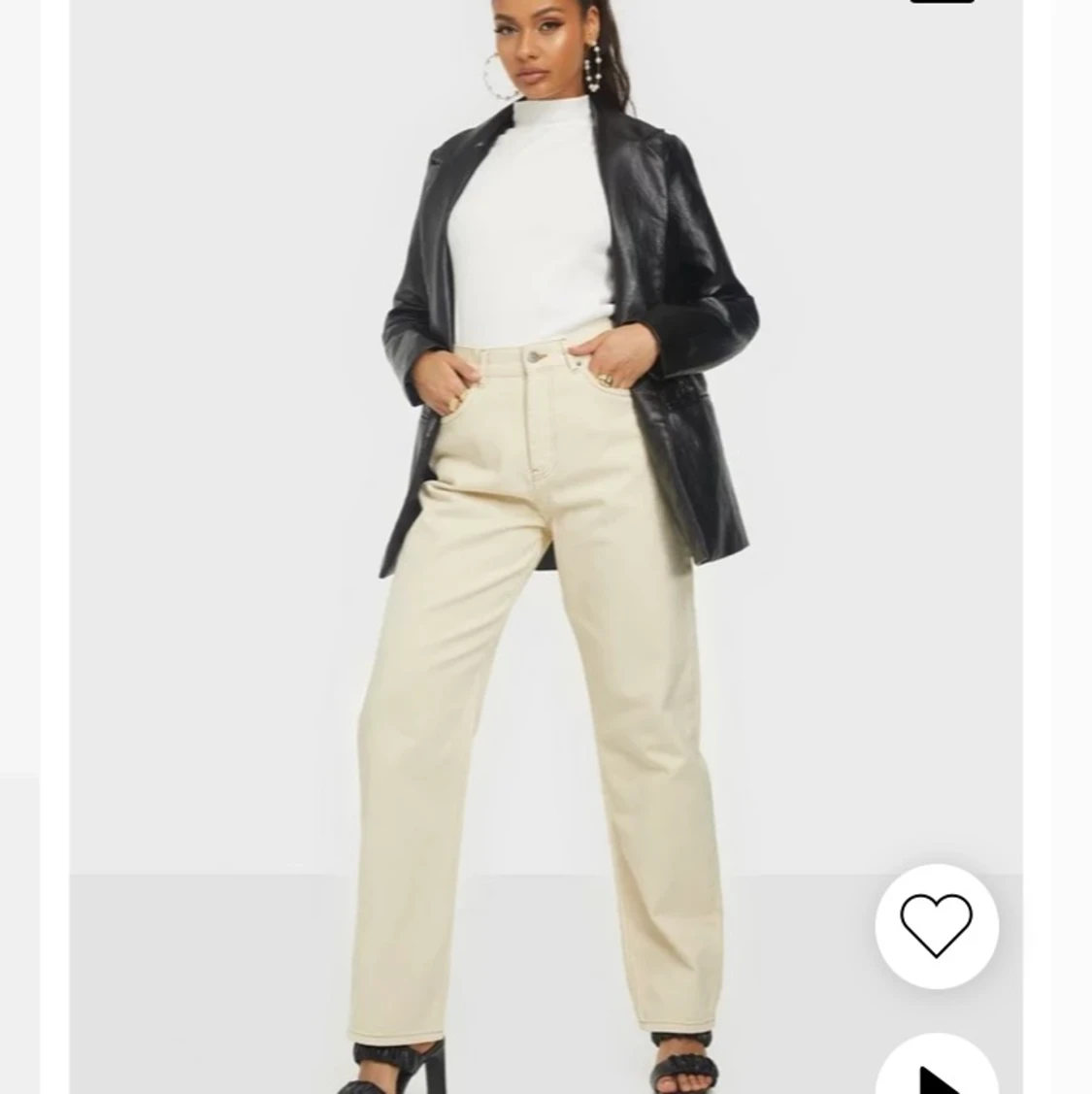 Beige jeans från Nelly