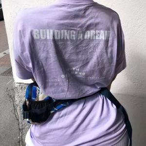 T-shirt från madlady  - Oversize T-shirt från madlady i stl. S/M. Helt oanvänd. 80kr + frakt 