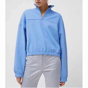 Weekend  - Använd endast ett fåtal gånger som ny, köpt på weekday för inte så länge sen. Skriv om du har några frågor☺️