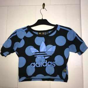  - Använt extremt lite. Magtröja med coolt mönster och skönt material. 