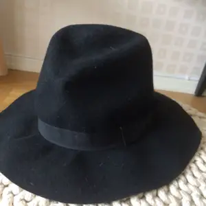 Cool hat! ✨