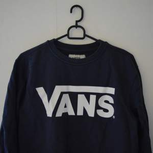 Mörkblå Vans hoodie. 🔥🔥