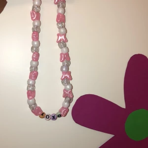 halsband - kan göras i fler färger