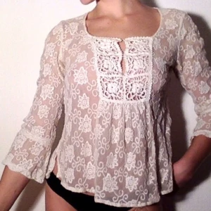  - Blus från odd molly, storlek 0. Nypris 2500:- köpt för ca 1.5år sedan.