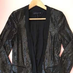 Polka dot sequin blazer jacket tuxedo, new without tags. Zara, size S