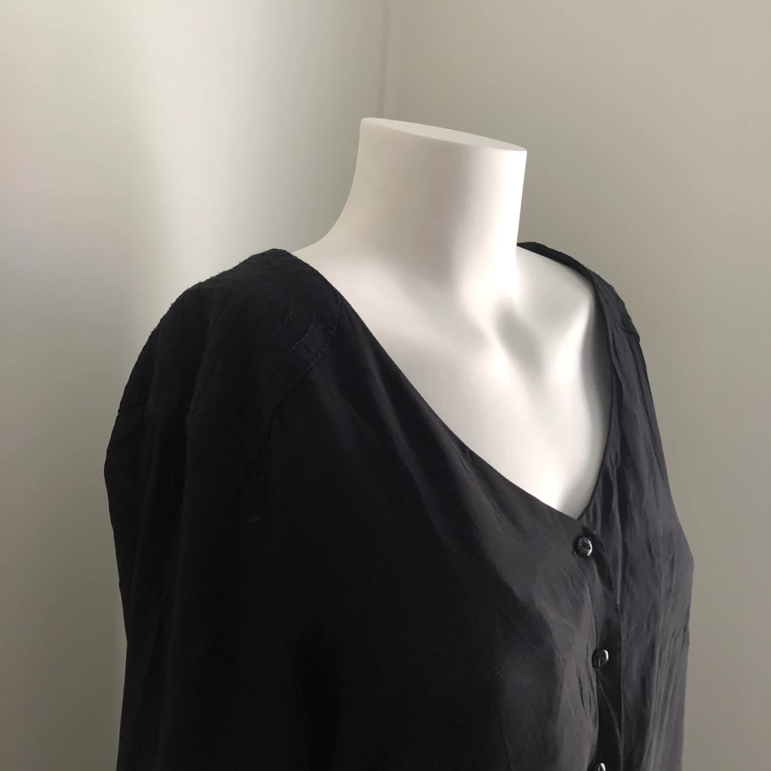 Svart Blus Sisters - 90