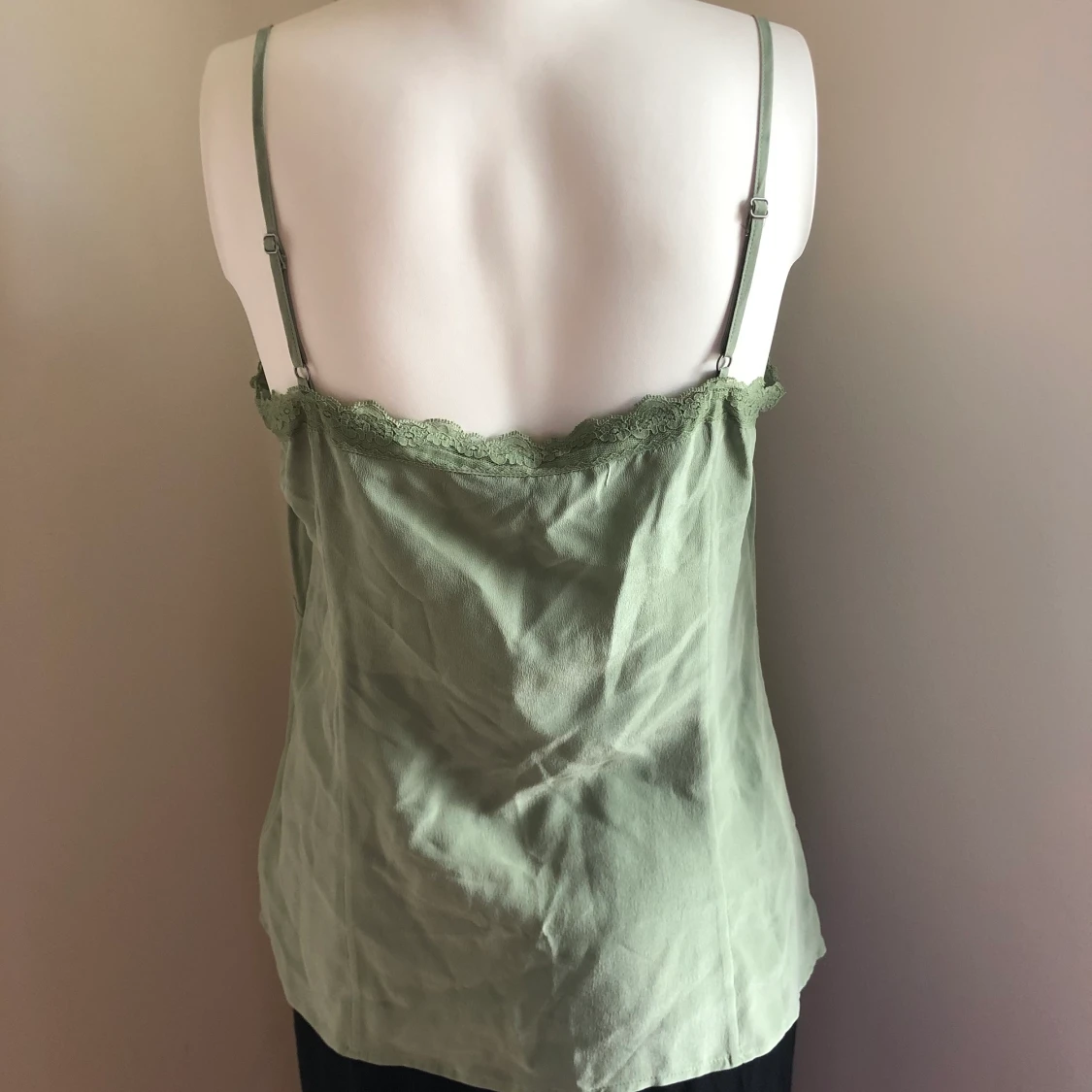 Ljusgrönt Linne i siden Noa Noa - 91