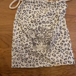 Söt bag  - Aldrig använd lapp kvar beställd ifrån hm 