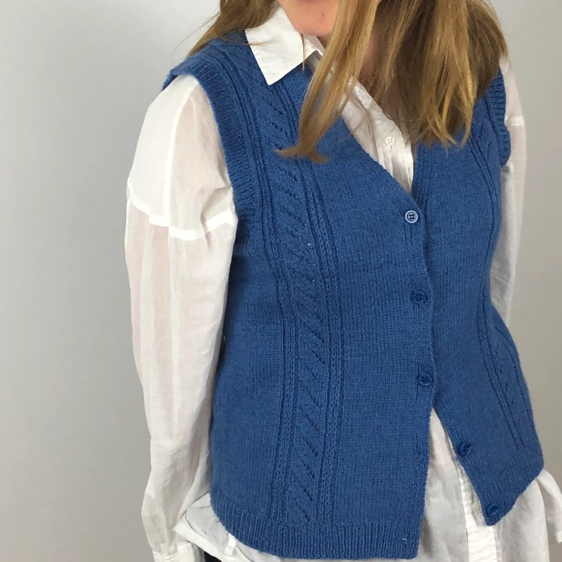 fin handstickad väst - 90