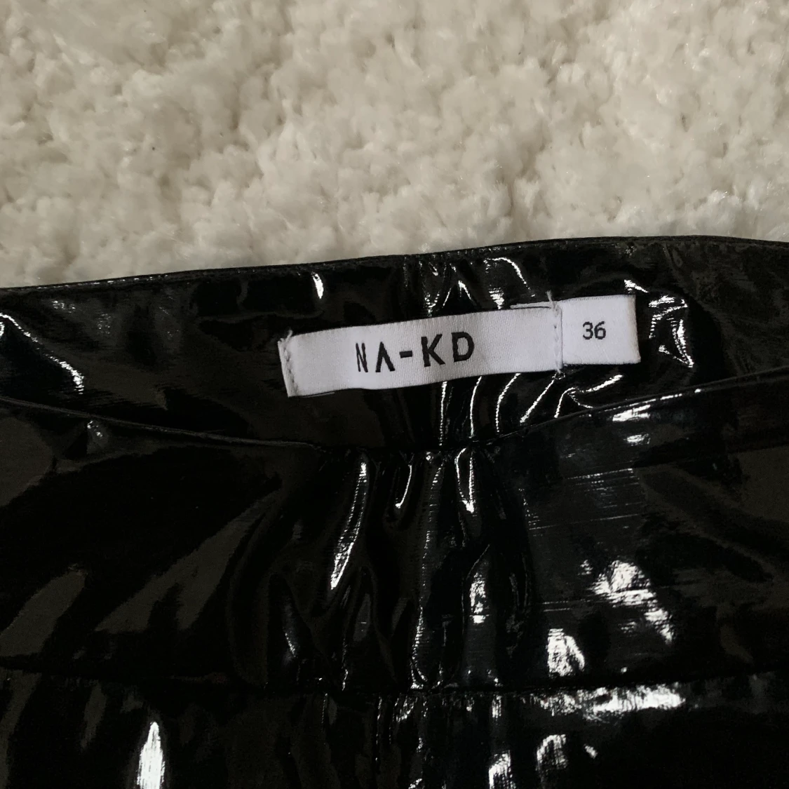 Lackbyxa från NA-KD strl 36 - 91