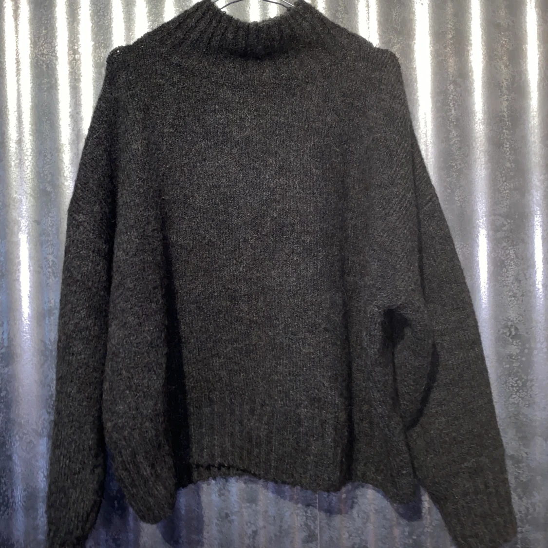 Weekday stickad tröja, M