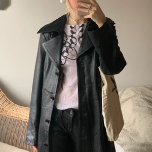 skinnkappa - supercool vintage skinkappa som når vaderna!