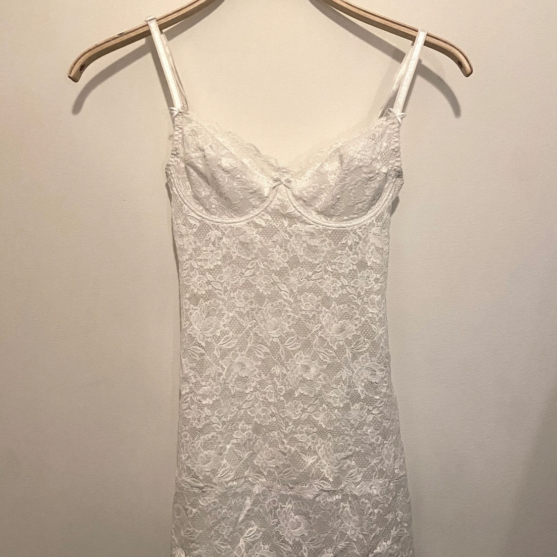 Vintage spetsnattlinne