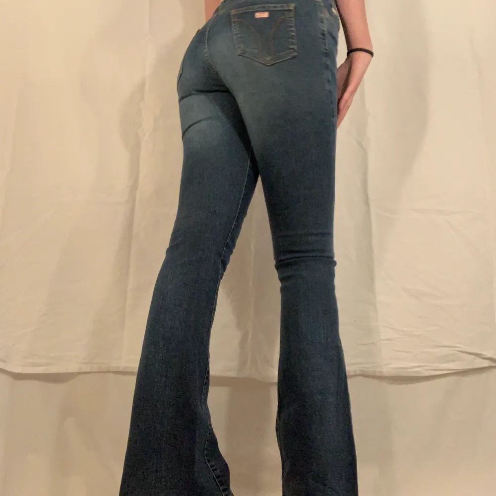 Blå jeans från Miss Sixty. Fint skick. Mid midja och bootcut. . Jeans & Byxor.