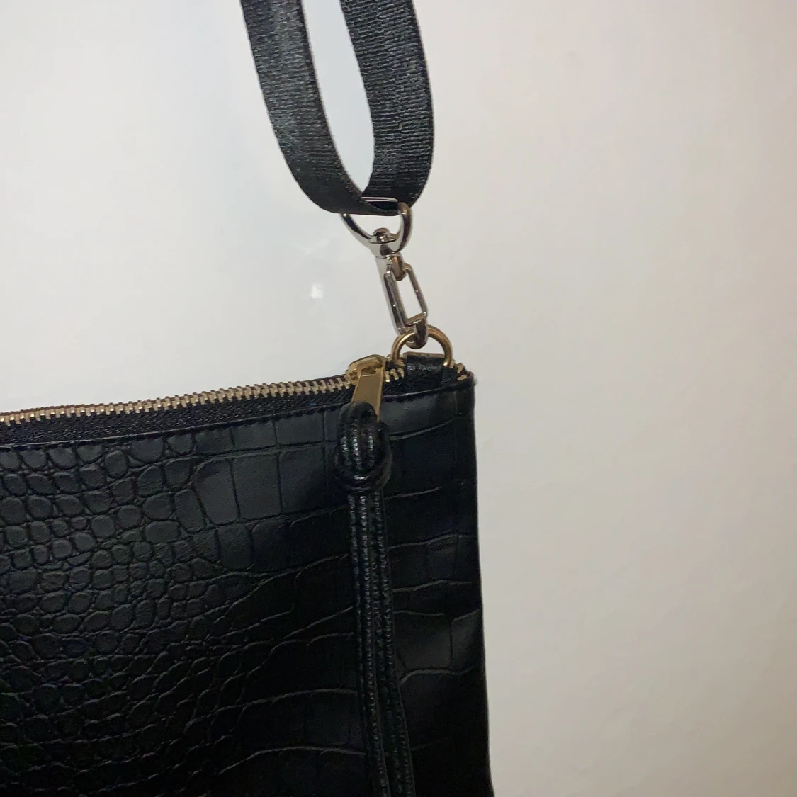 Svart väska i fakeläder  - 90