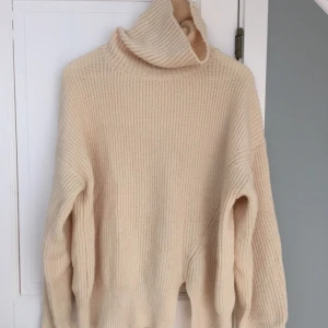  - Cosy knut from H&M Trend, used once.