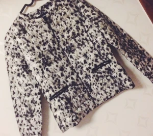  - 150kr (dunjacka från Kappahl)
Oanvänd
Köparen står för frakten 