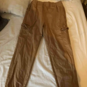  - Byxor från hm, aldrig använda💓💞