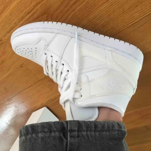  - Helt nya jordan air 1 mid!!  