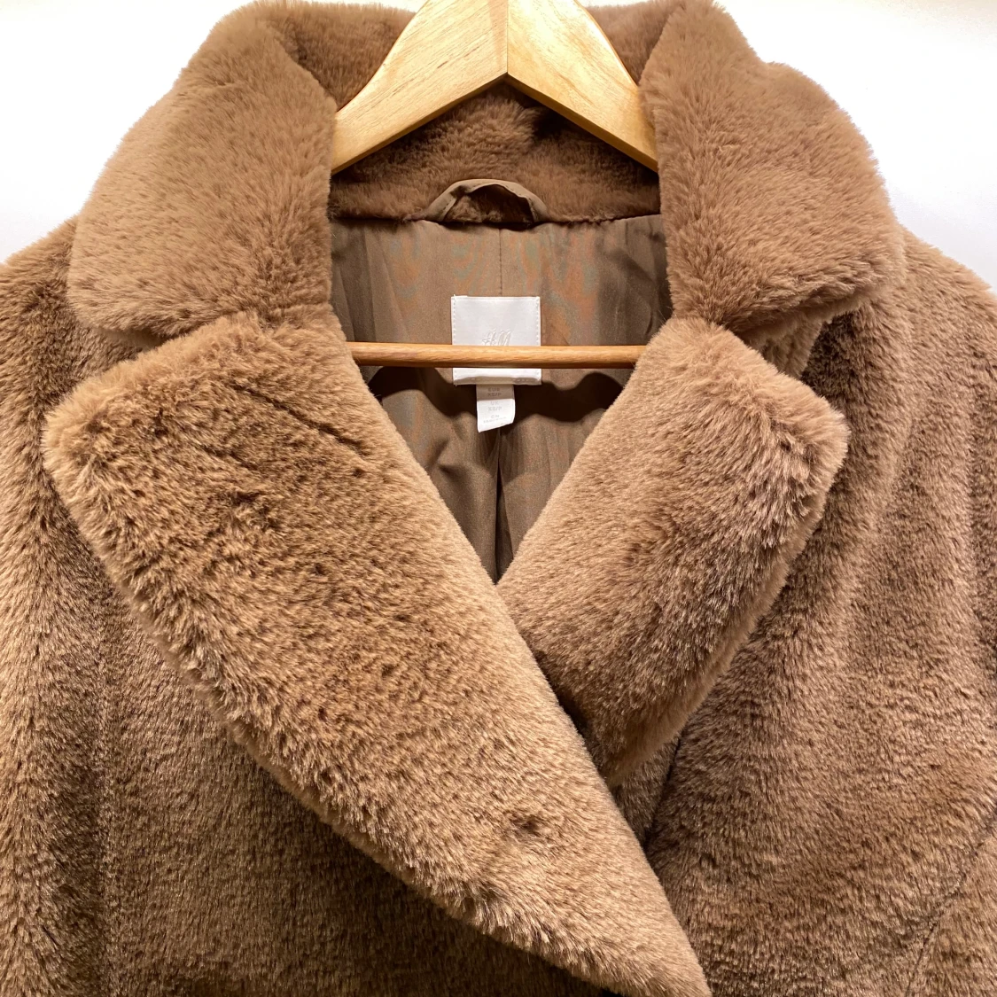 Brun fluffig pälsjacka  - 90