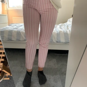 Kostymbyxor  - Sjukt coola kostymbyxor från NAKD, jag är ca 167cm🥳💕