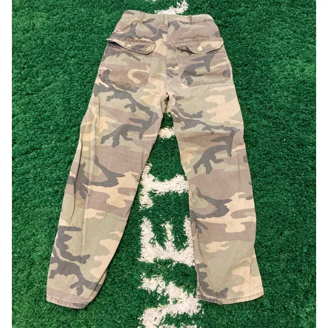 Camouflage-cargobyxor från TopShop!!!. Jeans & Byxor.
