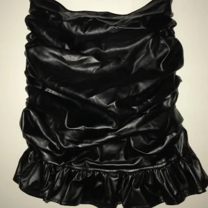 Kjol boohoo - Aldrig använd kjol från boohoo 