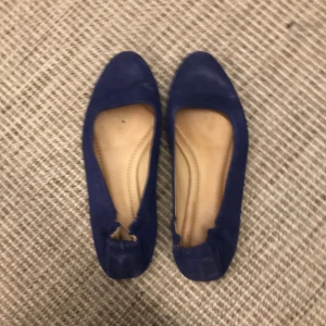  - Blå ballerinaskor Filippa k knappt använda 