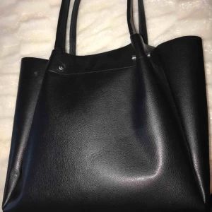  - Väska från Zara. Endast använd en gång 