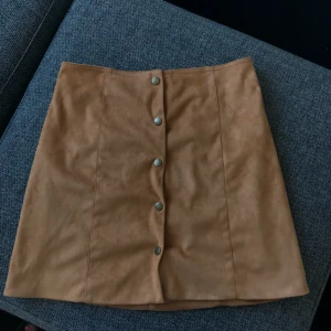  - Fin kjol som jag aldrig använt