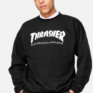 - THRASHER SWEATSHIRT - trendig och ascool skatetröja, behöver inte säga mer! Själv köpt på tradera men i fint skick! 🖤🏄🏻‍♀️