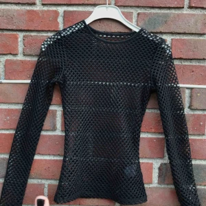  - Säljer denna nättröjan, den är i nyskick! 