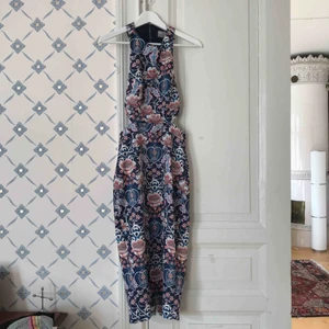  - Klänning fint sick från asos , hämta i Majorna Gbg , eller jag kan skicka 