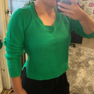 Tröja från Cudus - En grön stickad tröja från Cubus.