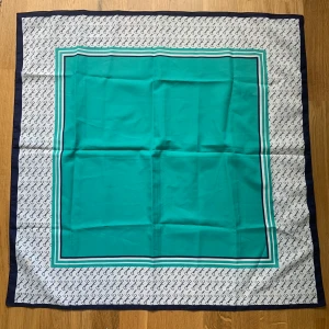 Pierre cardin sjal - I jättefint skick! 