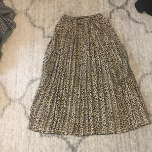 Lager 157 - Helt ny jätte fin kjol