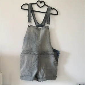  - (Fraktar endast, frakten ingår i priset)