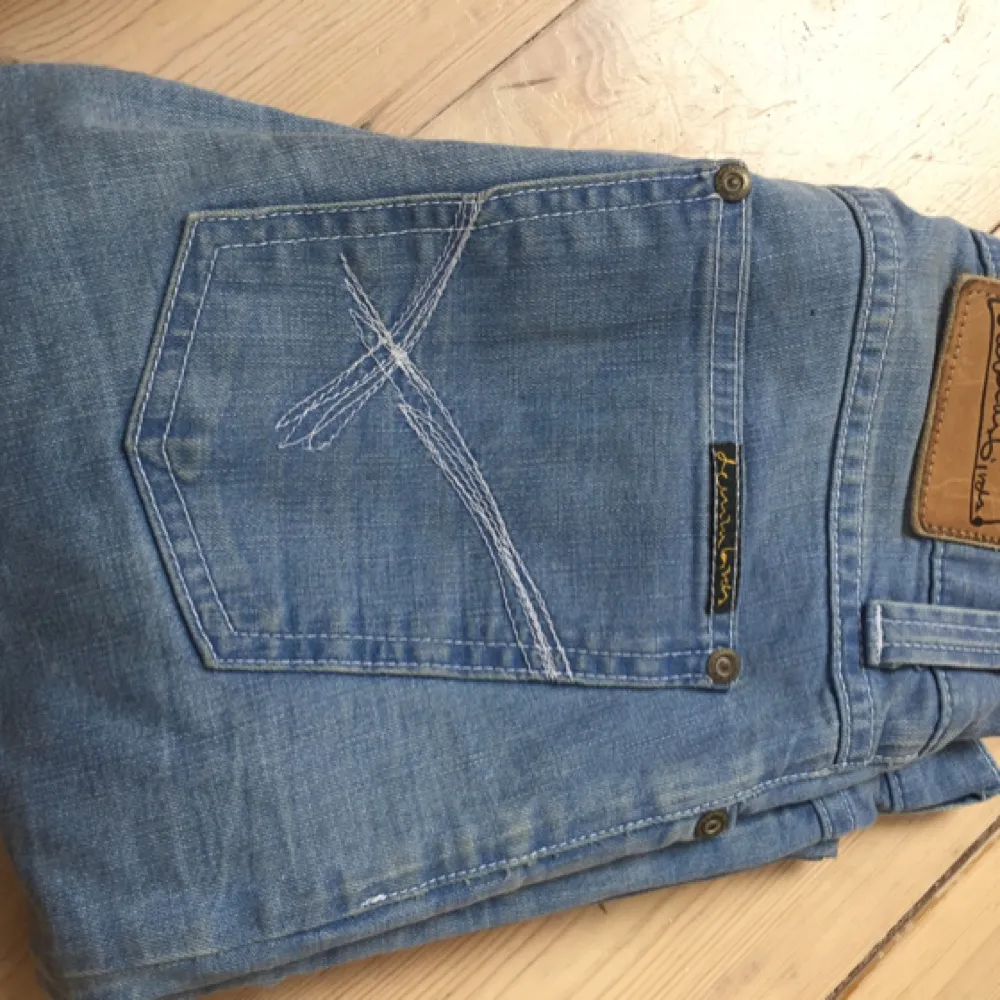 Använda 1 gång, strl 27 waist 34 length. Denim bird nudie jeans . Jeans & Byxor.