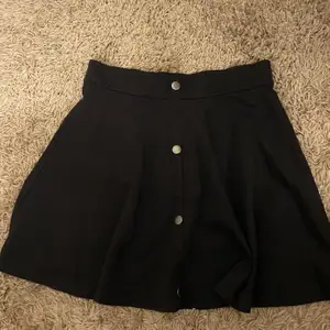 Jätte söta kjolar som jag inte använder längre🥺 Köparen står för frakten🥰