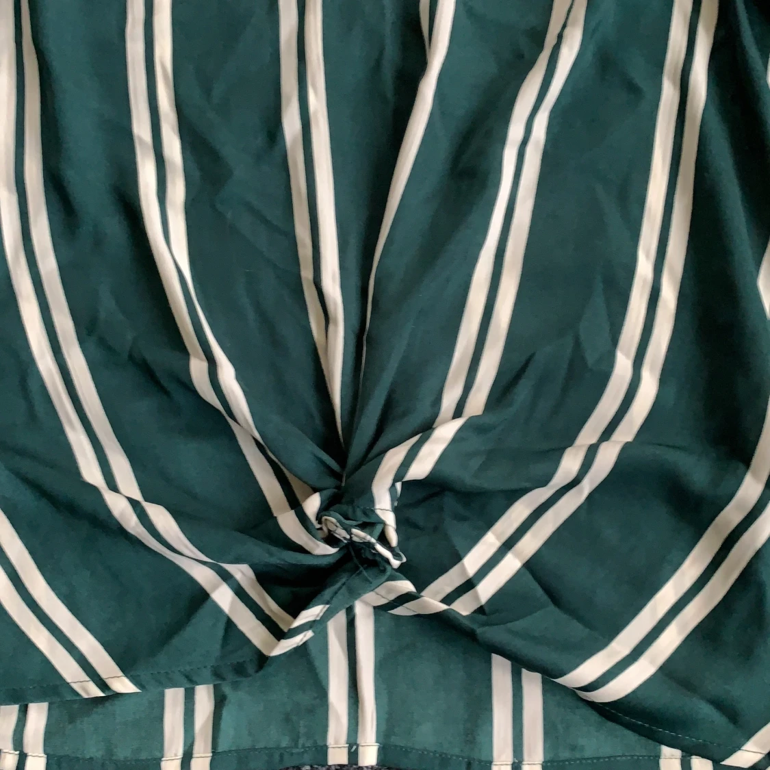 Blus med knyte  - 91