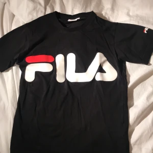 Fila t-shirt  - Använd fåtal gånger, normal passform
