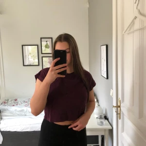 Croptop storlek XS - Croppad T-shirt