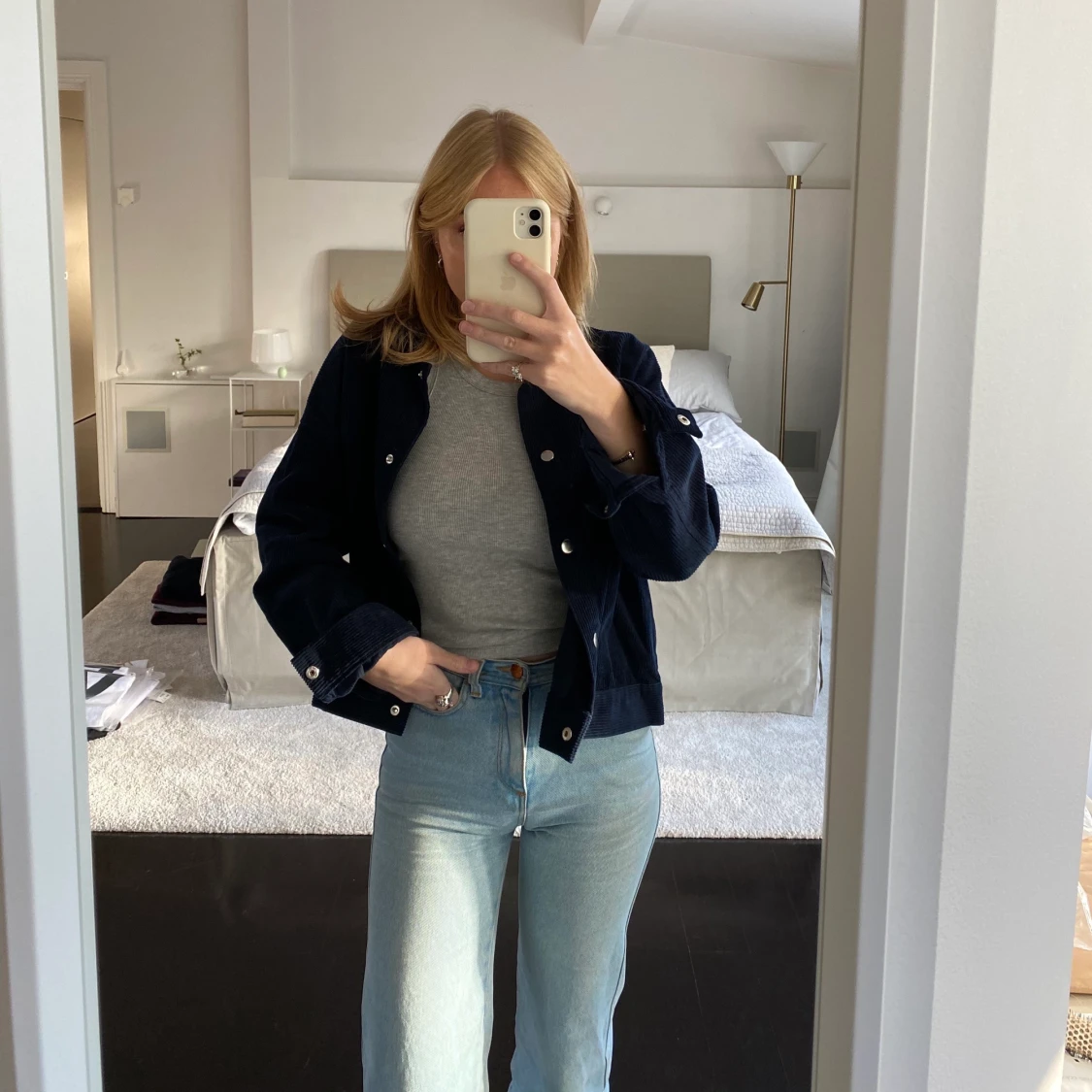 Vero Moda mörkblå manchesterjacka storlek L