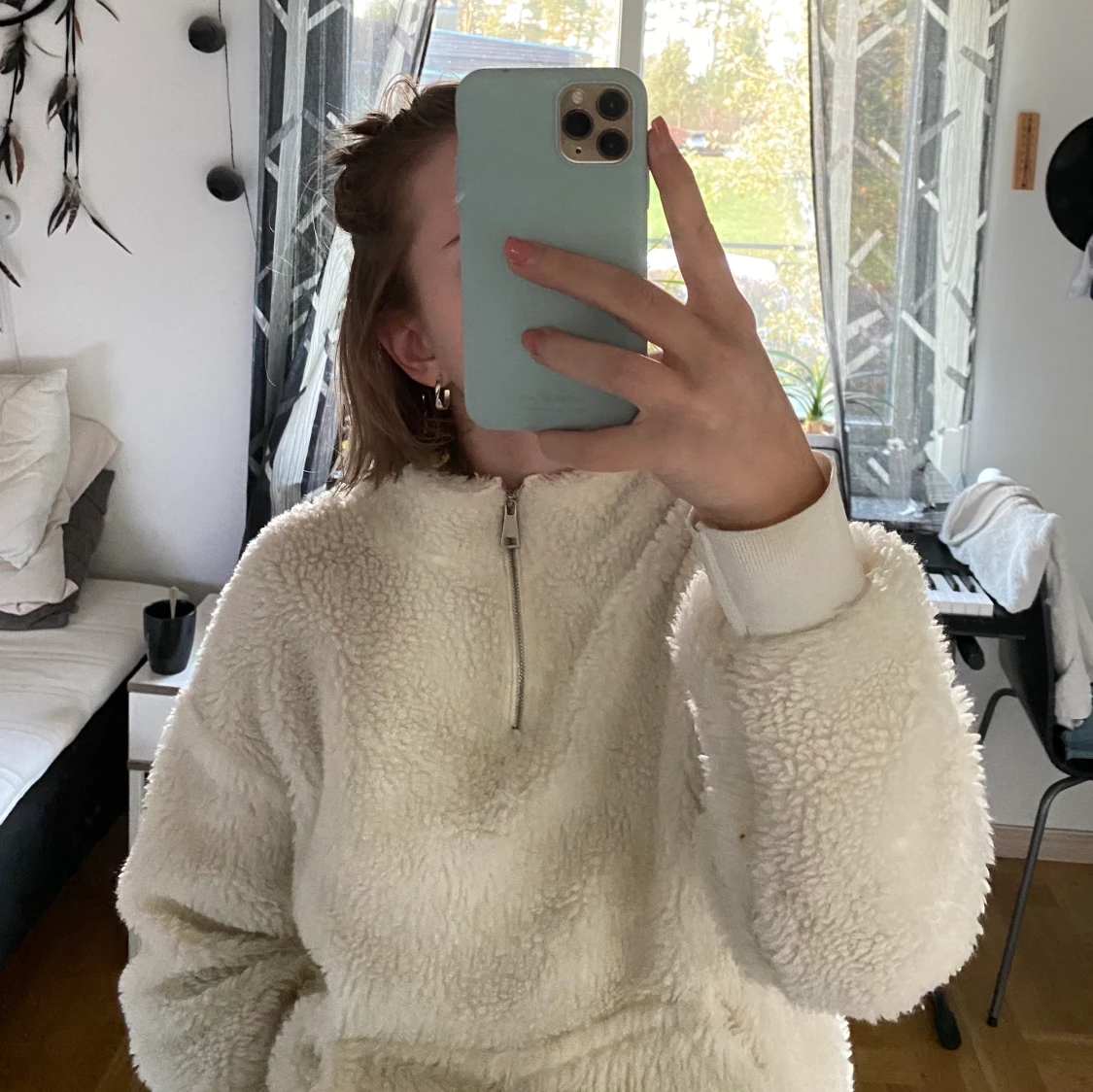 Fluffig tröja med krage