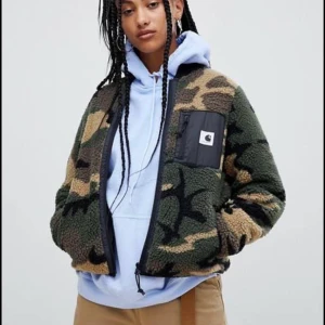 Carhartt nyskick - Carhartt strl S dam, passar m också, nyskick 