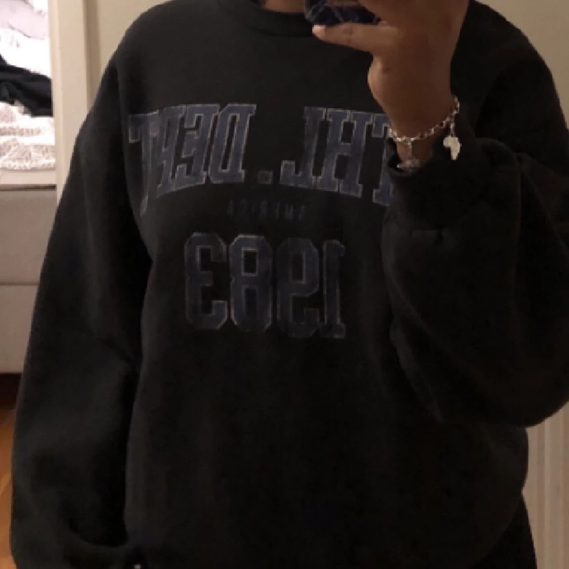 Sweatshirt från ginatricot  - 90