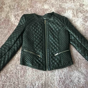  - Finns i stockholm. 